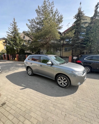 Mitsubishi Outlander cena 56900 przebieg: 259000, rok produkcji 2014 z Gdynia małe 106